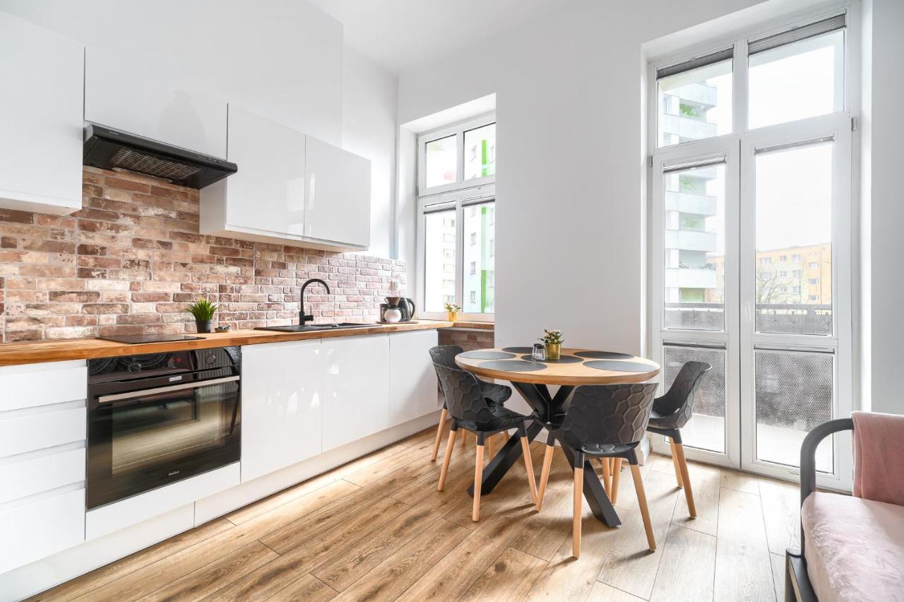Margi Eos Apartament Large & Balcony Daire Szczecin Dış mekan fotoğraf